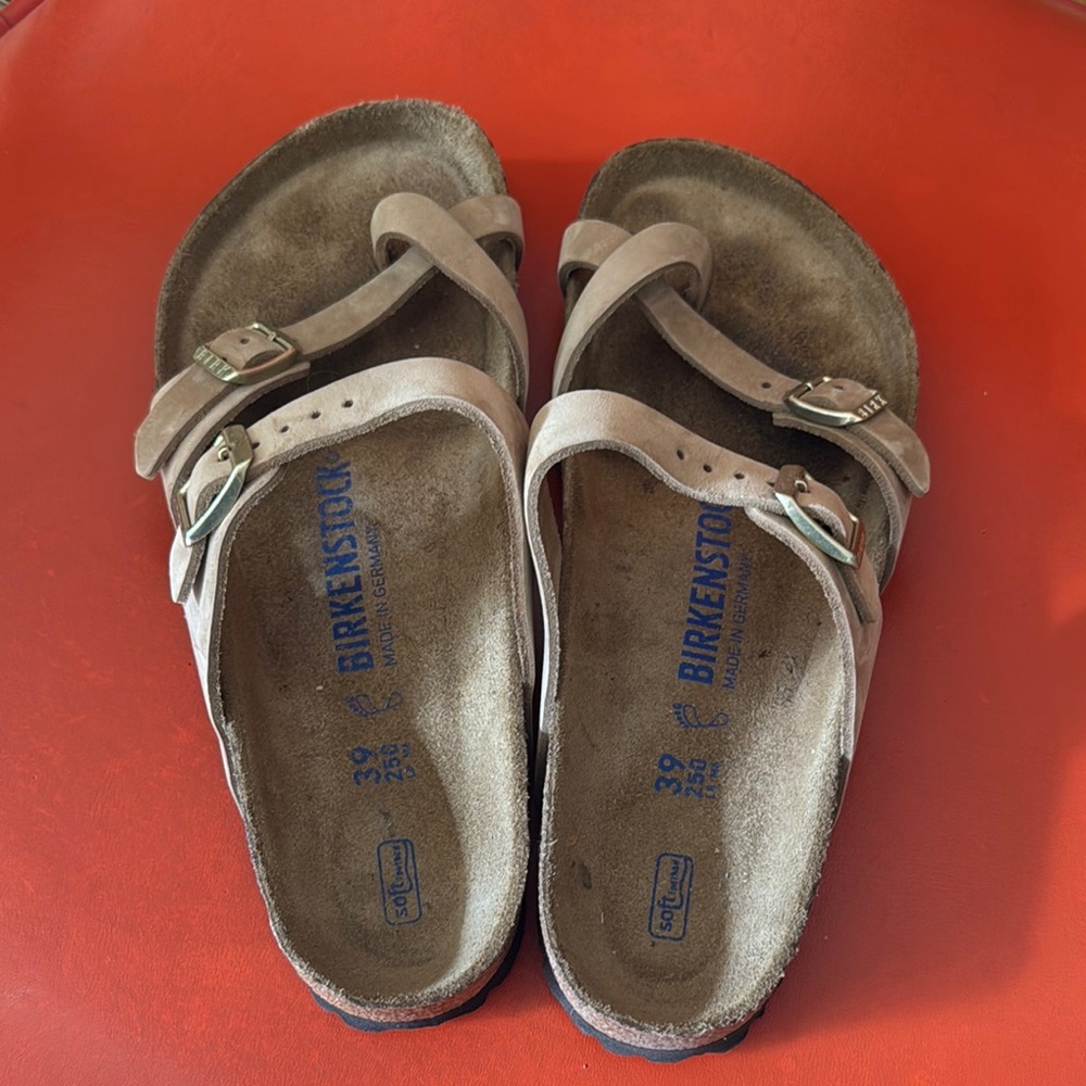 Birkenstock Mayari Sandcastle Nubuck Soft Footbed size 39